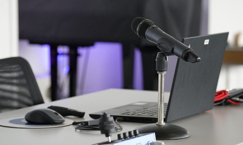 Podcasting with a Website